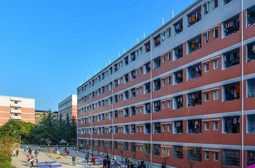 2023乐山排名前八的护理学校名单