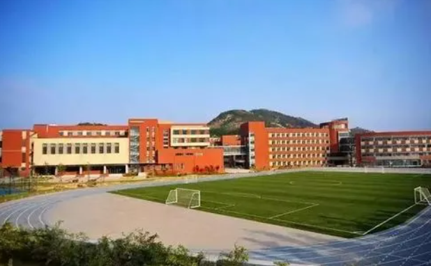 2023年青岛国基外语学校入学条件