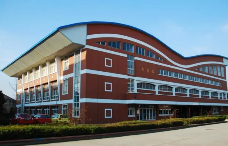 江苏省梁丰高级中学地址，乘车路线