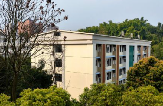 四川2023年初中毕业报什么中专学校好