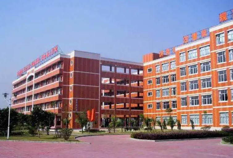 2023年重庆初中毕业可以考什么中专学校