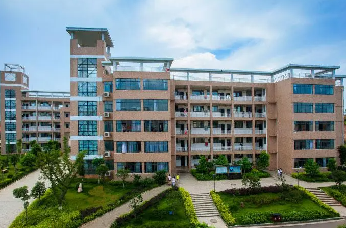 2023年贵州初中毕业不去中专学校怎么办