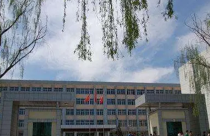 长治艺术职业学校地址，乘车路线