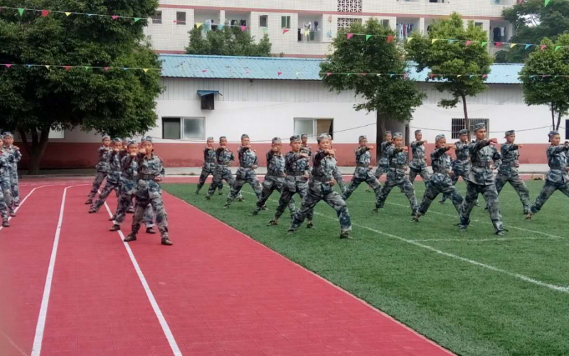 2023年重庆初中毕业可以考中专