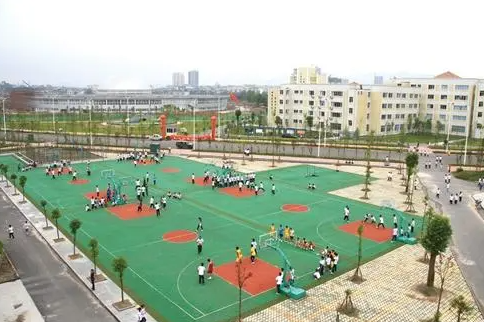 淳辉高级中学怎么样、好不好