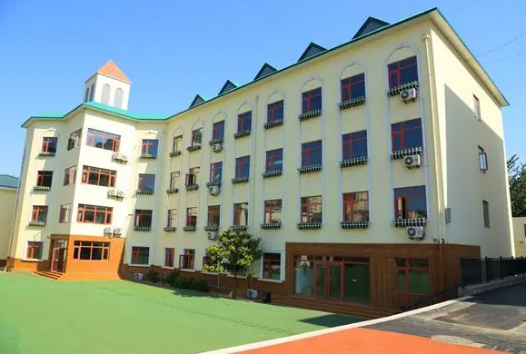 2023年青岛银河学校初中部招生政策
