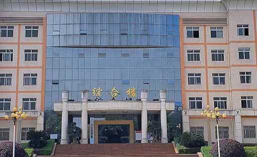 四川2023年中专学校上几年