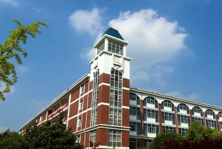 常州市北郊高级中学地址，乘车路线