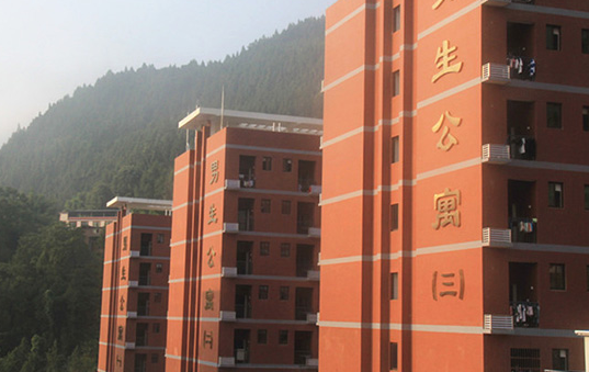 2023巴中排名前八的电子商务学校名单
