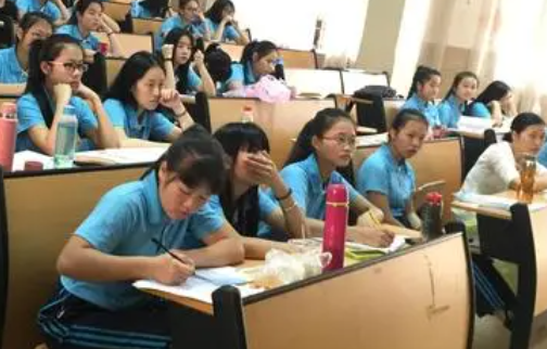四川2023年去读中专学校学什么对以后好一点