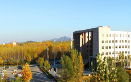 潍坊市经济学校地址，乘车路线