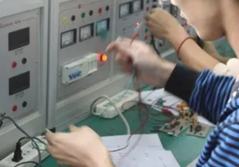 重庆2023年中专男生学什么专业