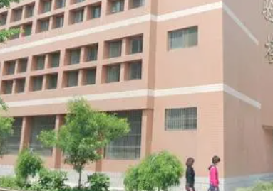 济宁科技职业中等专业学校地址，乘车路线
