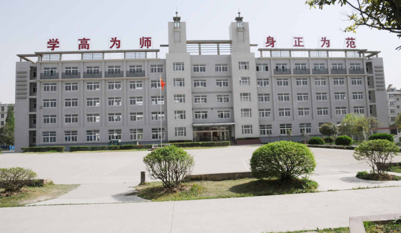 安徽2023年女生上什么中专学校比较好
