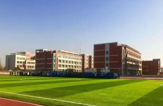 2023年潍坊新纪元学校录取分数线