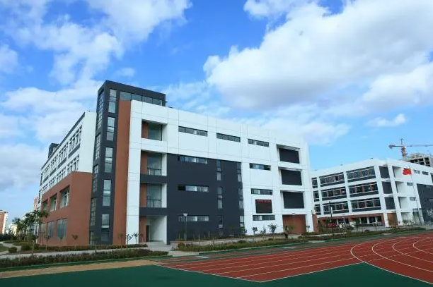 2023年潍坊德润国际双语学校入学考试