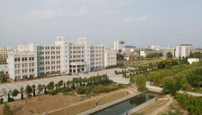 阜阳市信息工程学校