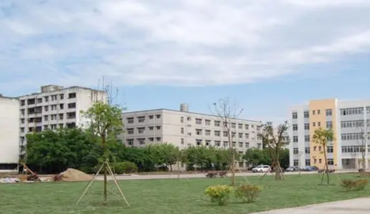 江苏2023年初中毕业读什么中专学校好