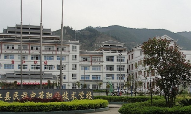 2023黔东南排名前八的数控学校名单