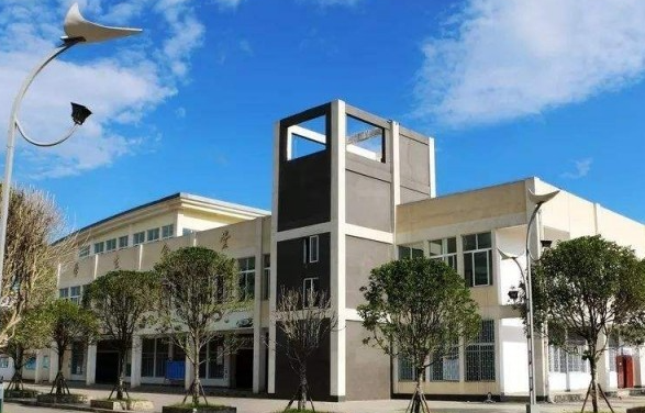 2023安顺排名前八的数控学校名单