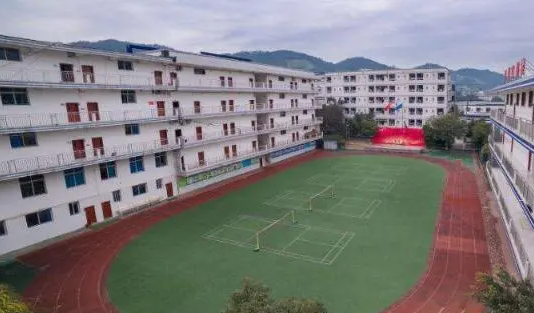 江苏2023年中专女孩子学什么专业