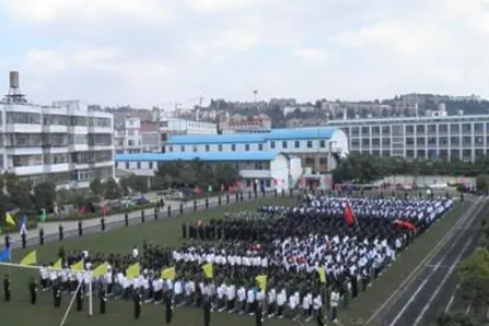 昆明2023年上中专学校可不可以考大学