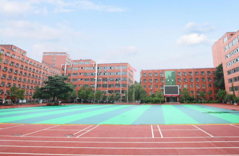 江苏2023年女生中专读什么专业好