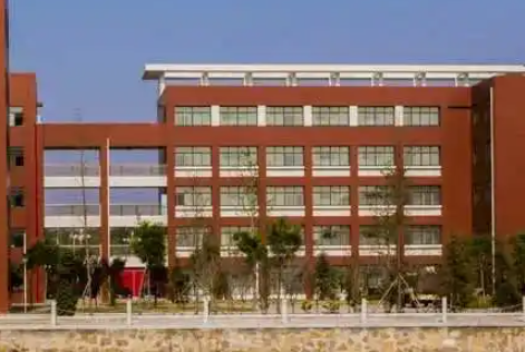 聊城高级财经职业学校地址，乘车路线
