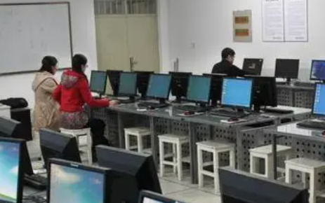 昆明2023年中专男孩子学什么专业好