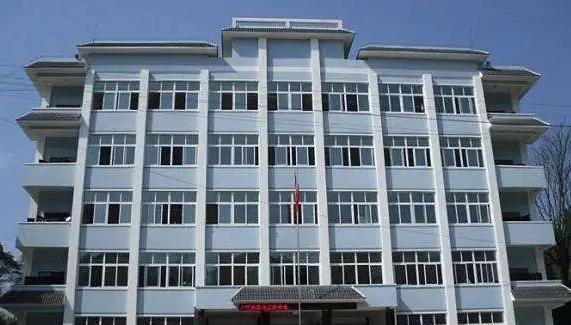 2024黔东南排名前五的新能源汽车学校名单