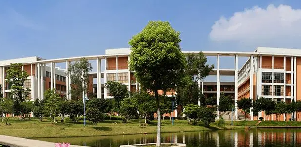 中国大学汽车服务工程专业排名（应用型）-校友会2023最新排名