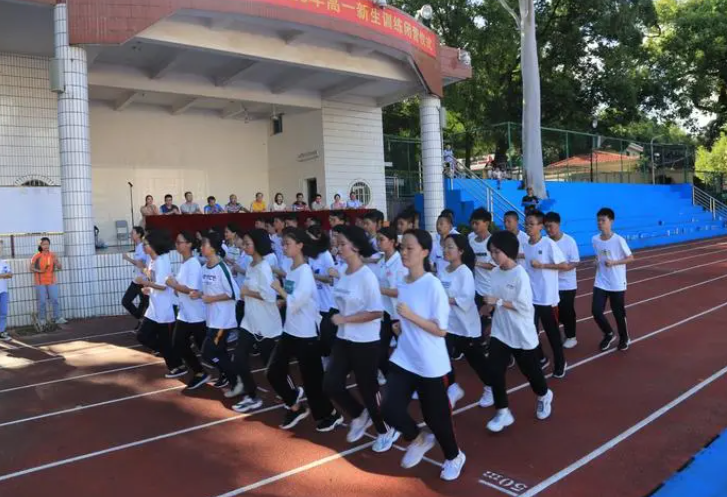 2023年新乡市中考分数线