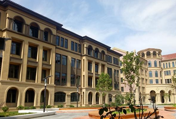 2023年爱博伦国际公学初中部入学考试
