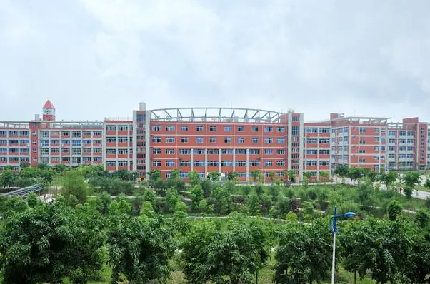 湖北2023年比较好的中专学校
