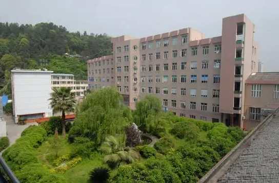 浙江省永嘉中学地址，乘车路线