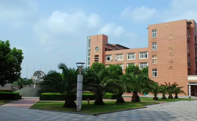 宁波市镇海区龙赛中学怎么样、好不好