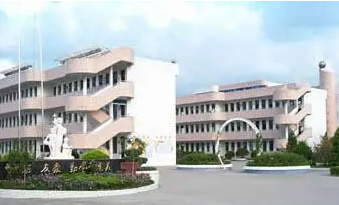 镇海骆驼中学地址，乘车路线