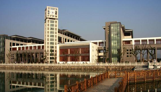 新疆邮政快递运营管理专业大学排名及分数线一览表