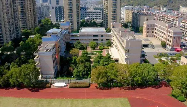 浙东中学地址，乘车路线