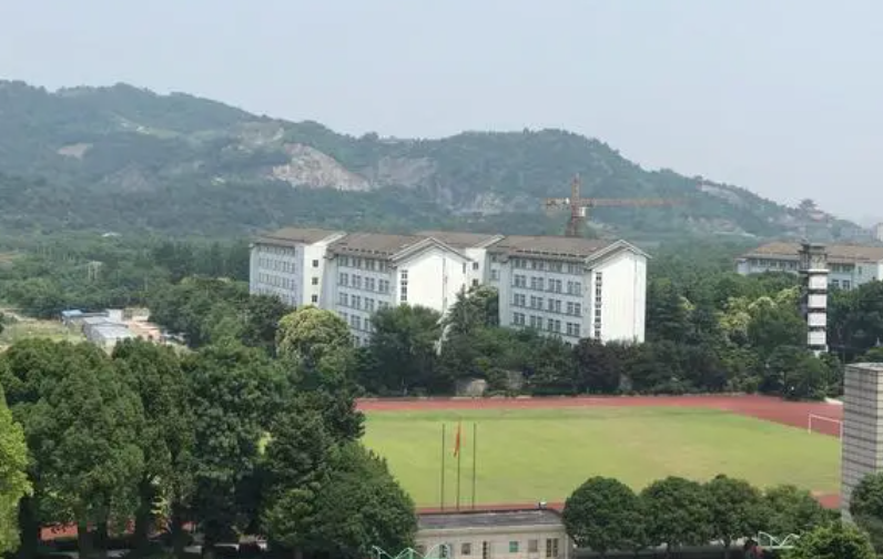 余姚市高风中学地址，乘车路线