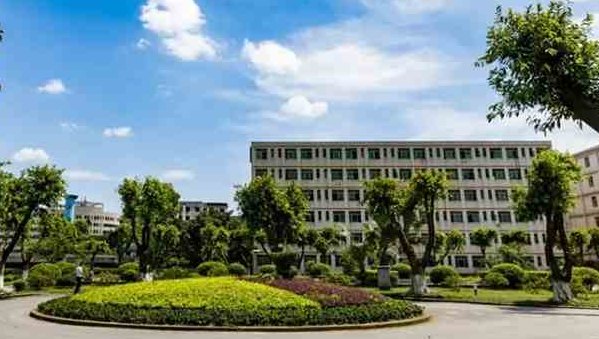 新疆社区康复专业大学排名及分数线一览表