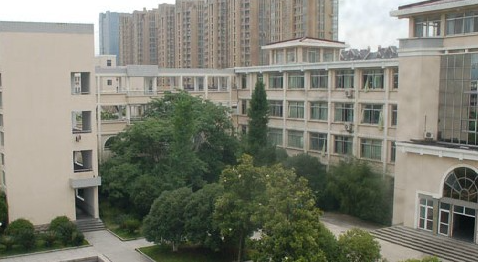 宁波滨海学校地址，乘车路线