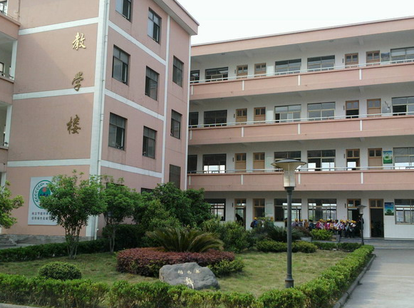 浙江省余姚市第五中学怎么样、好不好
