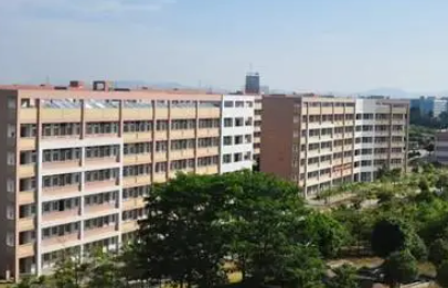 广东2023年中专学校读几年