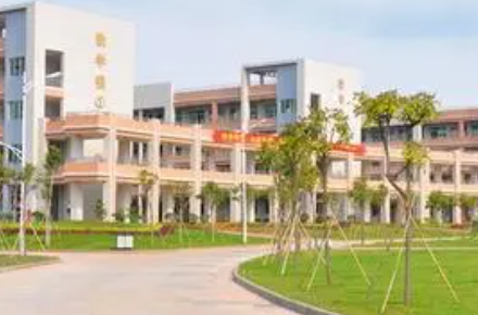 广东2023年女生读什么中专学校