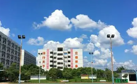 广东2023年初中毕业读什么中专学校好