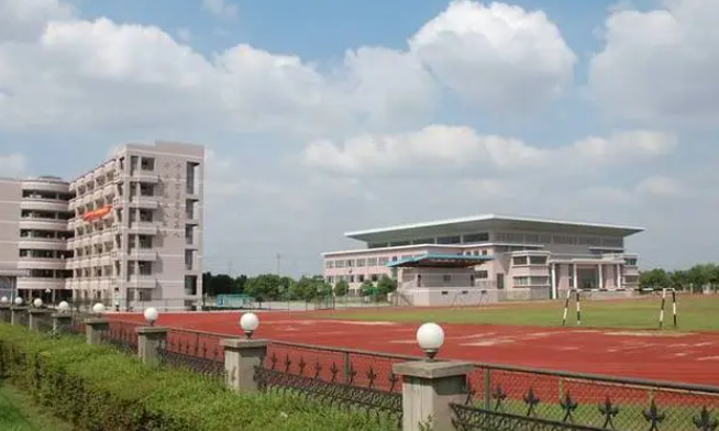 嘉兴市秀洲现代实验学校怎么样、好不好