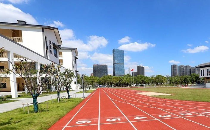 湖溪高级中学地址，乘车路线