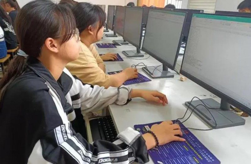 平果市职业教育中心怎么样、好不好