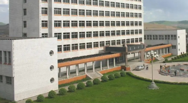 黑龙江工业学院是什么样的大学 985还是211高校（附王牌特色专业）